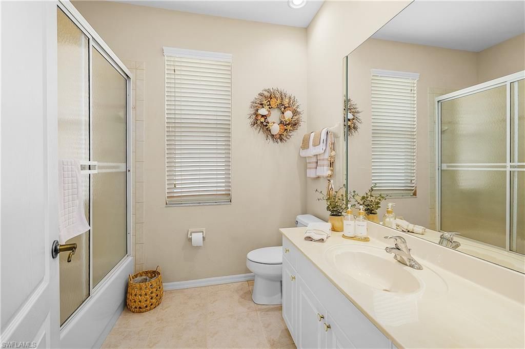1210 SE 21st Ave , Cape Coral, FL 33990 Photo