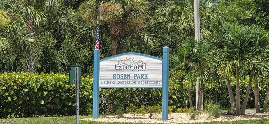 1210 SE 21st Ave , Cape Coral, FL 33990 Photo