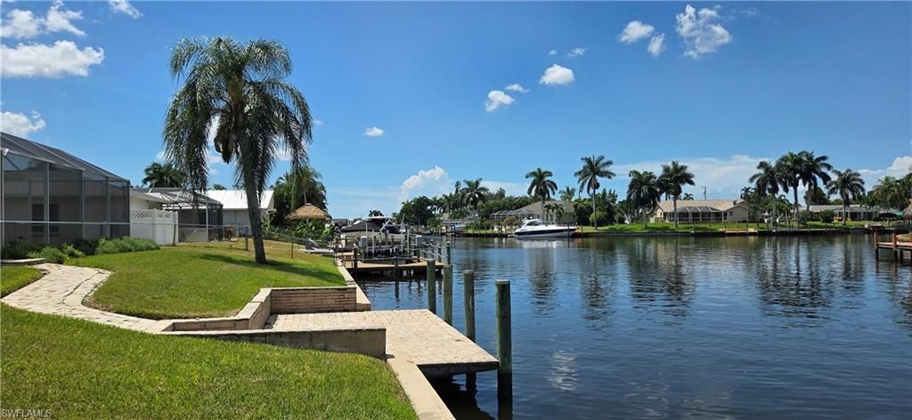 1210 SE 21st Ave , Cape Coral, FL 33990 Photo