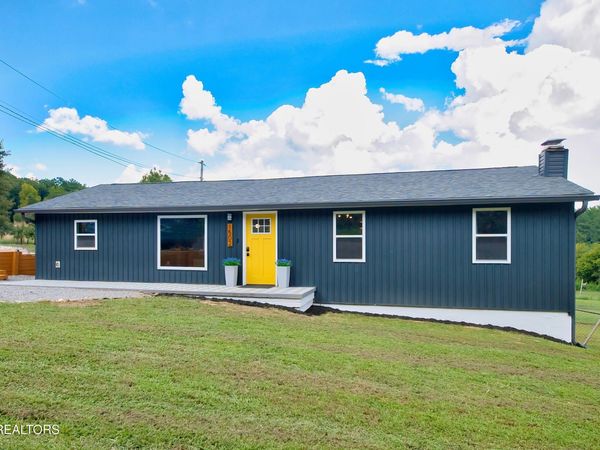 1502 Shadowood Drive, Maryville, TN 37803