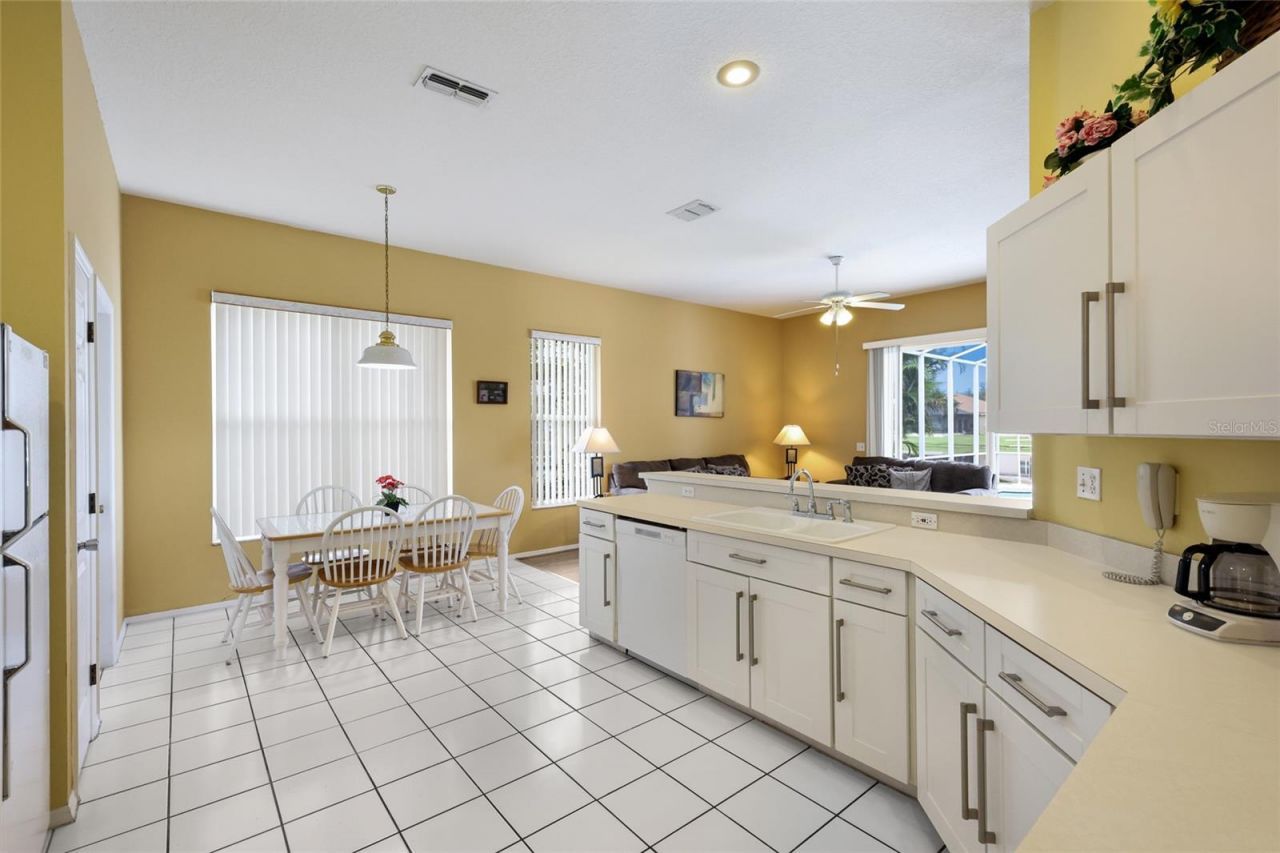 230 41st Street Ne, Bradenton, FL 34208 Photo