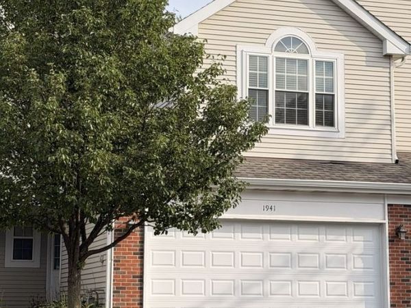 1941 Blackberry Lane, Hoffman Estates, IL 60169