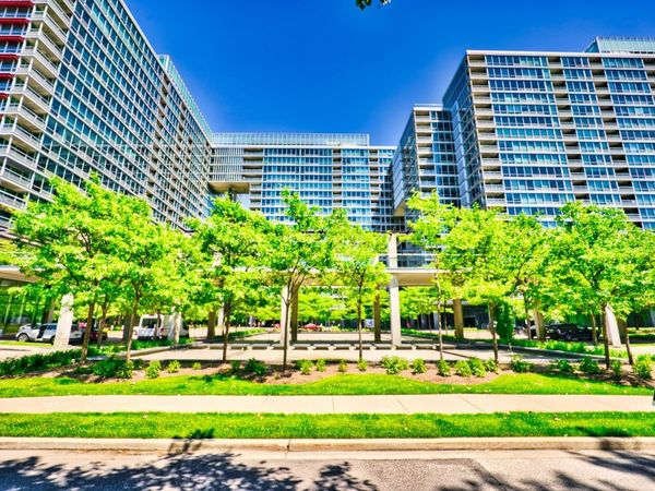 9655 Woods Drive , Unit 407, Skokie, IL 60077