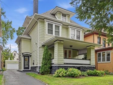 160 Dorchester Road, Buffalo, NY 14213