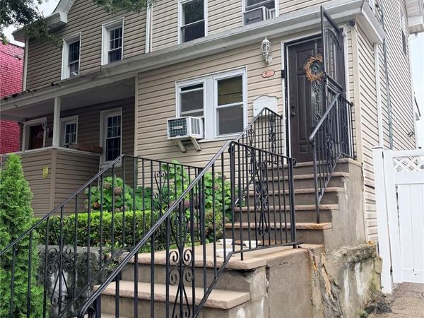 752 E 222nd Street, Bronx, NY 10467