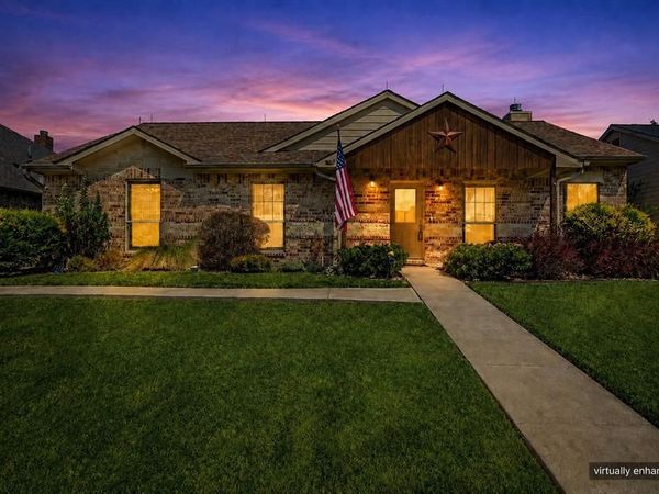 8825 Davis Street, Rowlett, TX 75088