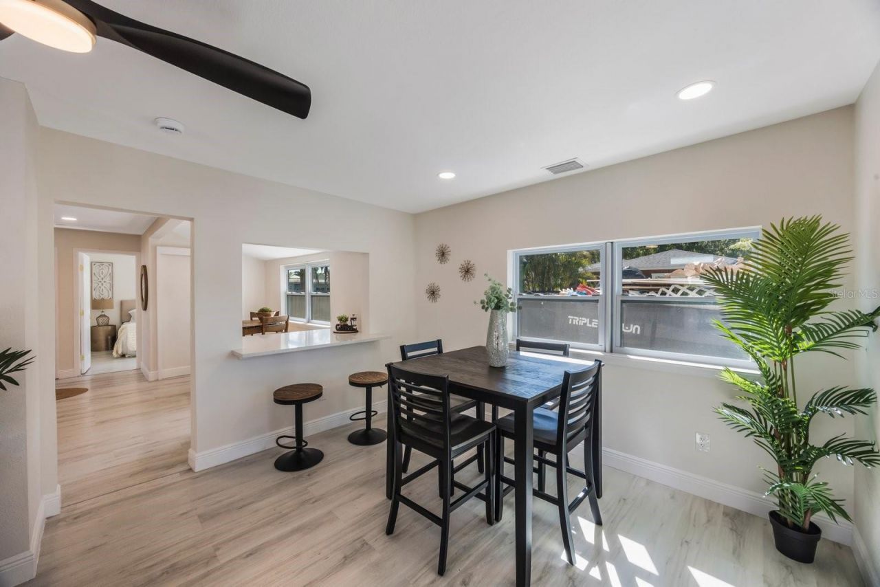 1160 36th Avenue N, Saint Petersburg, FL 33704 Photo
