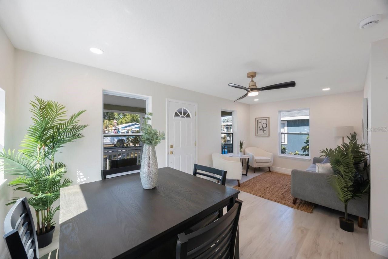 1160 36th Avenue N, Saint Petersburg, FL 33704 Photo