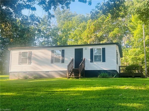 134 Stout Lane , Pilot Mountain, NC 27041
