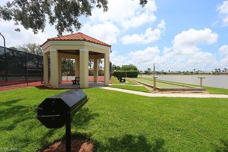 7812 Emerald Cir, Unit 201, Naples, FL 34109 Photo