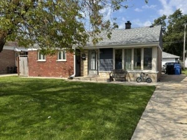 8132 S Kilbourn Avenue , Chicago, IL 60652