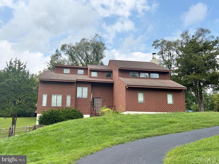 498 Dean Drive, Kennett Square, PA 19348 Main Photo