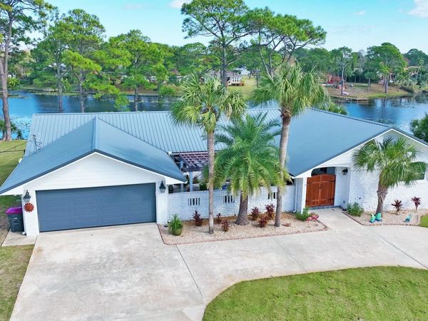 263 Lullwater Drive , Panama City Beach, FL 32413