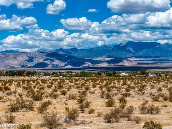 7401 S Fox Avenue , Pahrump, NV 89061