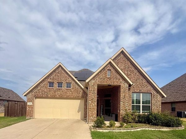 2080 Abela Drive, Waxahachie, TX 75165
