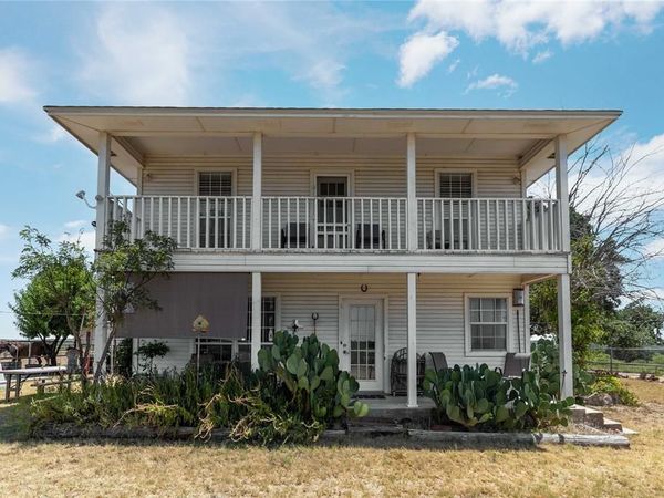 160 Ledgestone Lane, Blanket, TX 76432