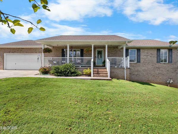 5635 Brandon Park Drive, Maryville, TN 37804