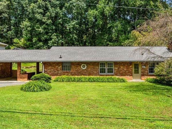4009 Alonzo Drive , Winston-Salem, NC 27104
