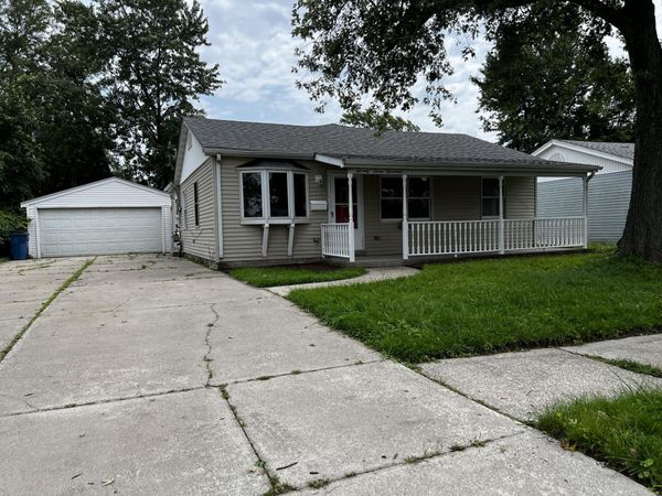 7717 Chestnut Avenue , Hammond, IN 46324