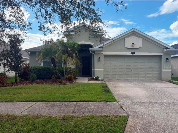 11122 ANCIENT FUTURES DRIVE , TAMPA, FL 33647