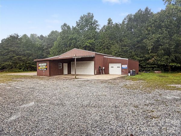 2330 Oakland Road , Forest City, NC 28043