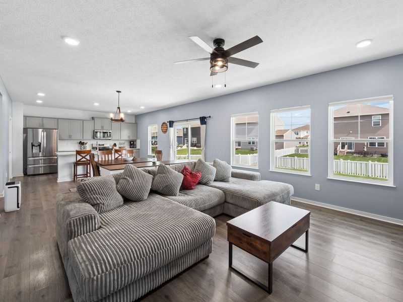 721 Leslie Drive , Plain City, OH 43064 Photo 8