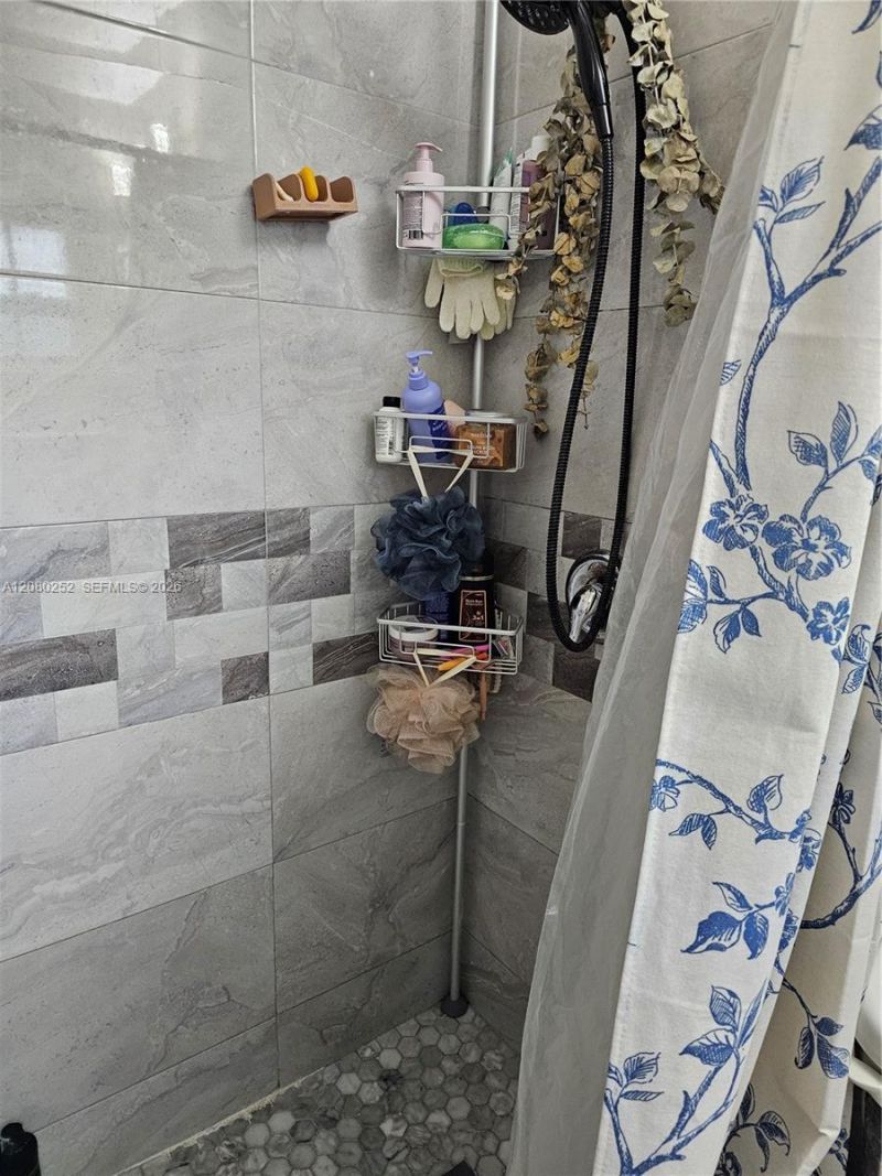 20700 Leeward Ln, Cutler Bay, FL 33189 Photo