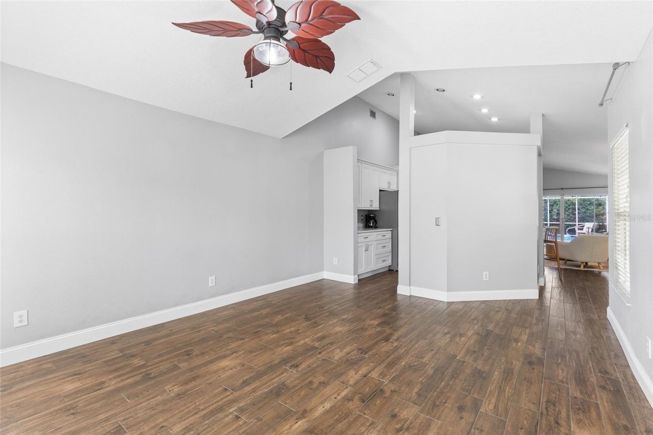1702 Meadow Oak Lane , Tarpon Springs, FL 34689 Photo
