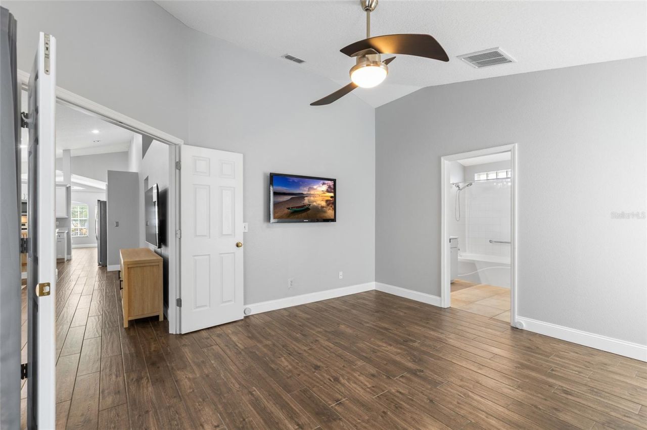 1702 Meadow Oak Lane , Tarpon Springs, FL 34689 Photo