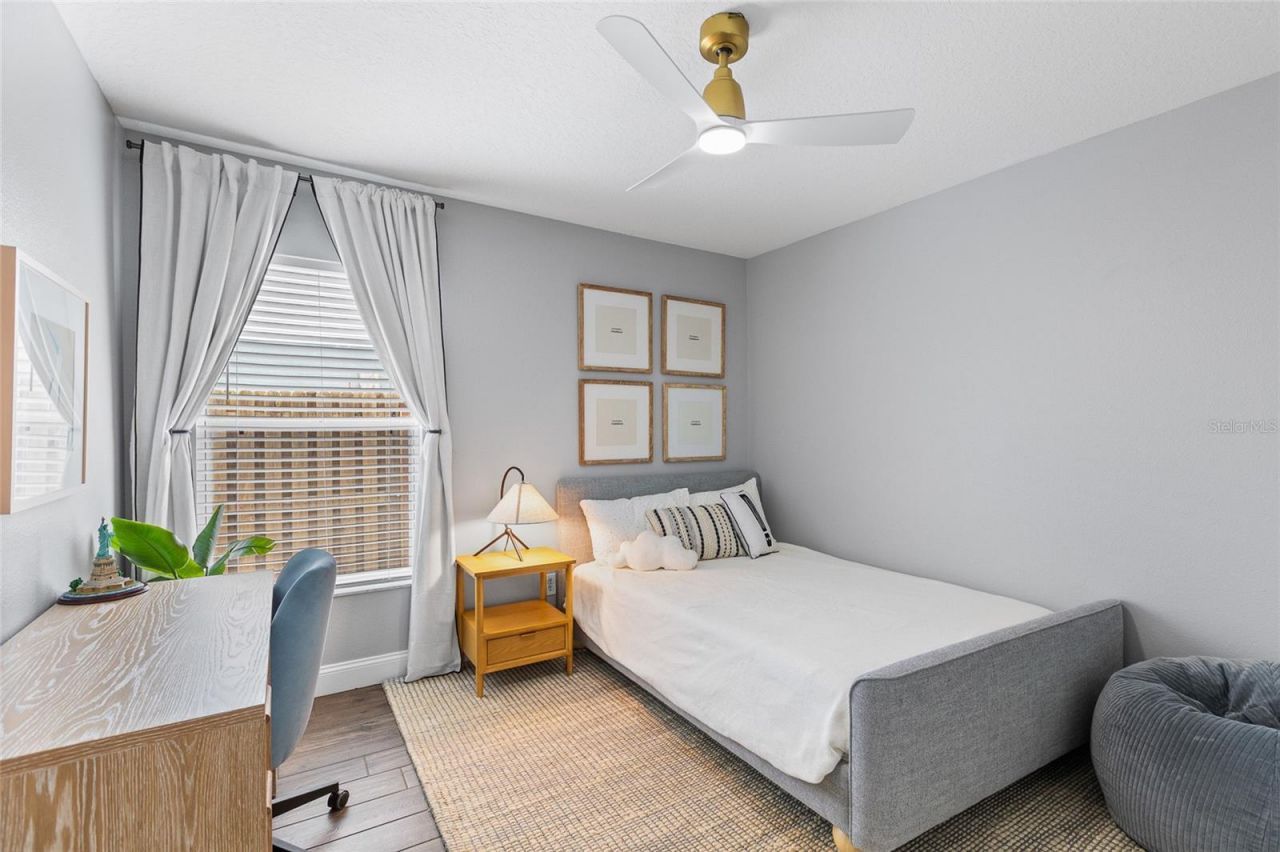 1702 Meadow Oak Lane , Tarpon Springs, FL 34689 Photo
