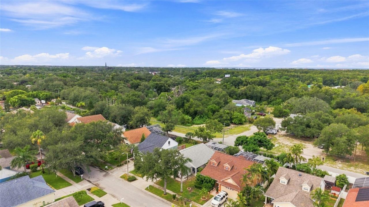 1702 Meadow Oak Lane , Tarpon Springs, FL 34689 Photo