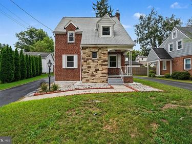 2929 LOCUST LANE, HARRISBURG, PA 17109