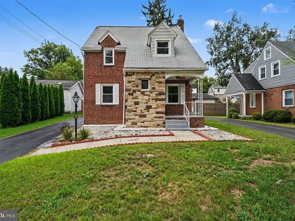 2929 LOCUST LANE, HARRISBURG, PA 17109