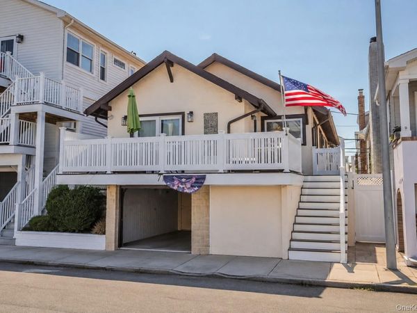 71 Connecticut Avenue , Long Beach, NY 11561