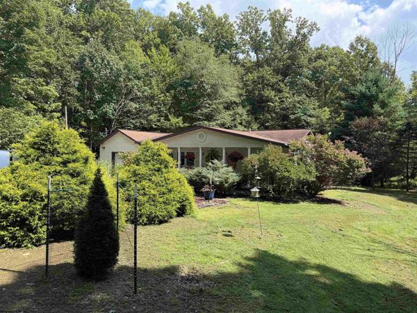 99 Artist Lane, Coalton, WV 26257