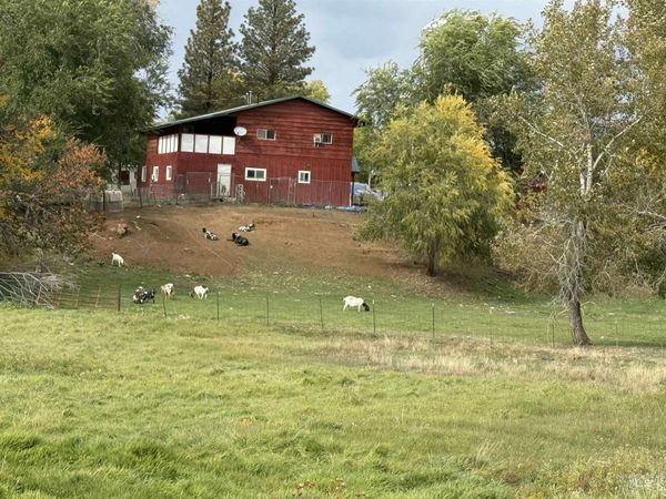 140 S Railroad St, Cambridge, ID 83610