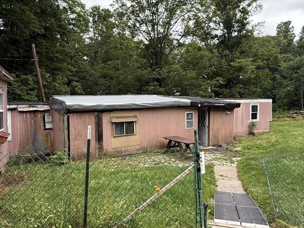 820 Lake Henry Road , Lake Ariel, PA 18436