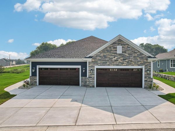 2127 Bluestem Dr, Unit 0101, Waukesha, WI 53188