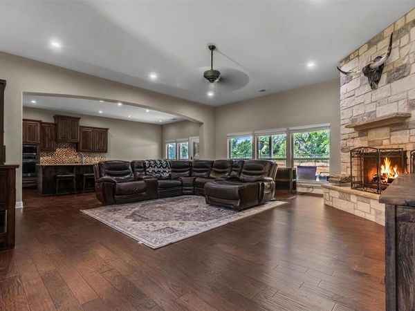 404 First Down Dash, Burnet, TX 78611