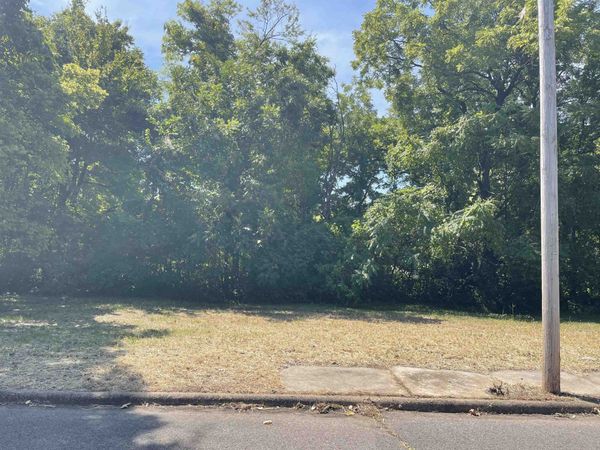 349 SIMPSON AVE, Memphis, TN 38106