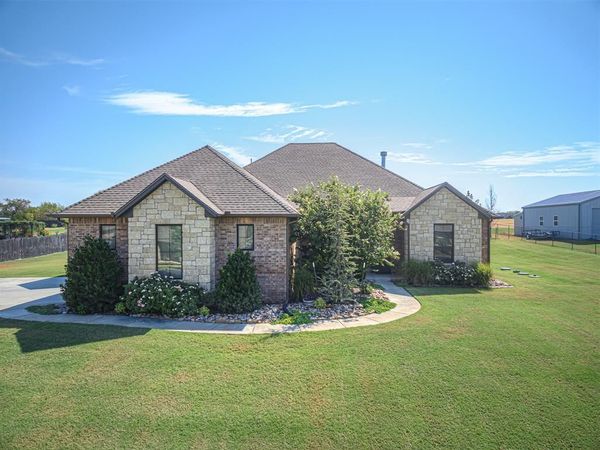 971 County Street 2983, Blanchard, OK 73010