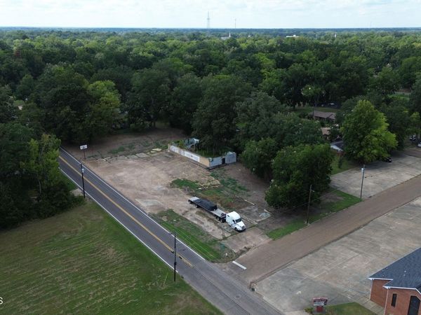 1047 E Brame Avenue, West Point, MS 39773