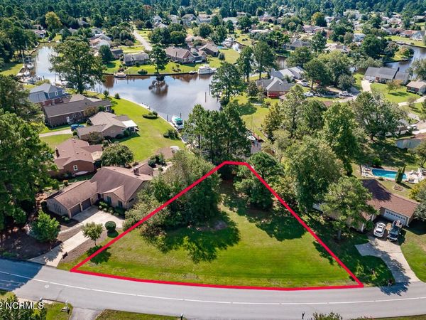 1304 Pelican Drive , New Bern, NC 28560