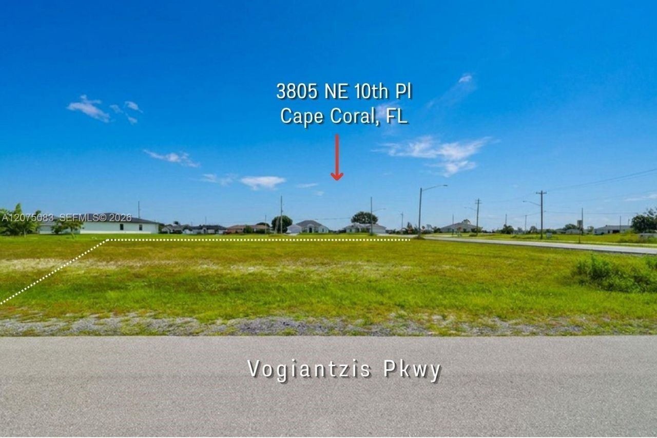 3805 NE 10th Pl , Cape Coral, FL 33909 Photo