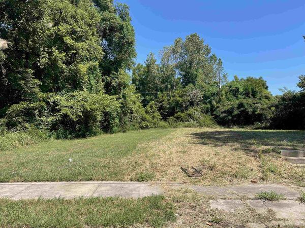 358 E LUCY AVE, Memphis, TN 38106