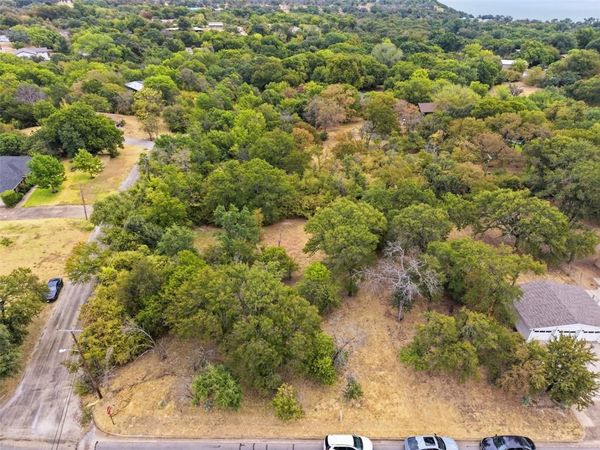 201 Lakeridge Road , Lakeside, TX 76108