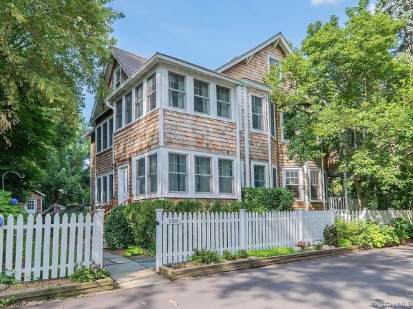 150 Franklin Avenue , Sea Cliff, NY 11579