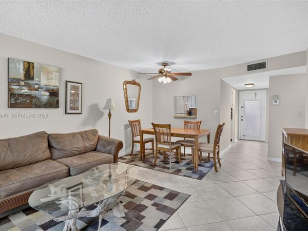 9261 Sunrise Lakes Blvd , Unit 203, Sunrise, FL 33322