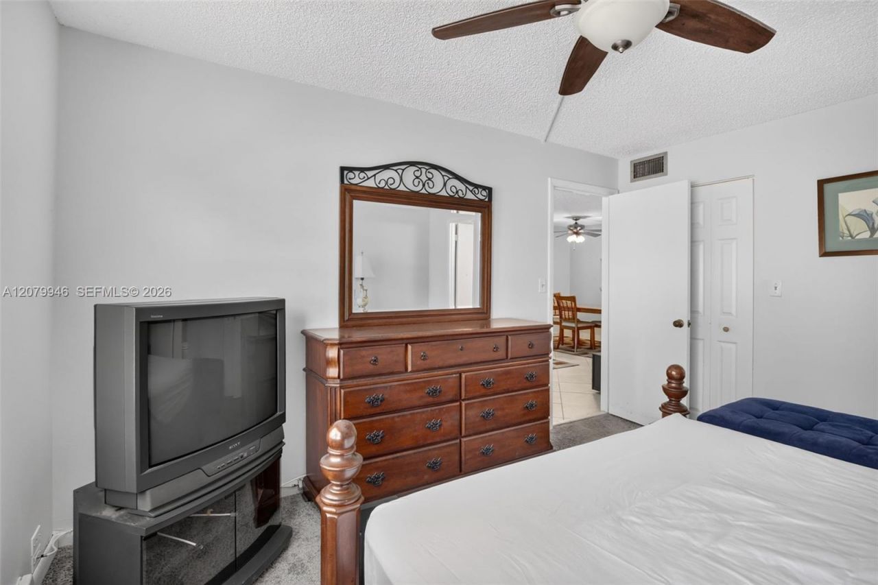 9261 Sunrise Lakes Blvd , Unit 203, Sunrise, FL 33322 Photo