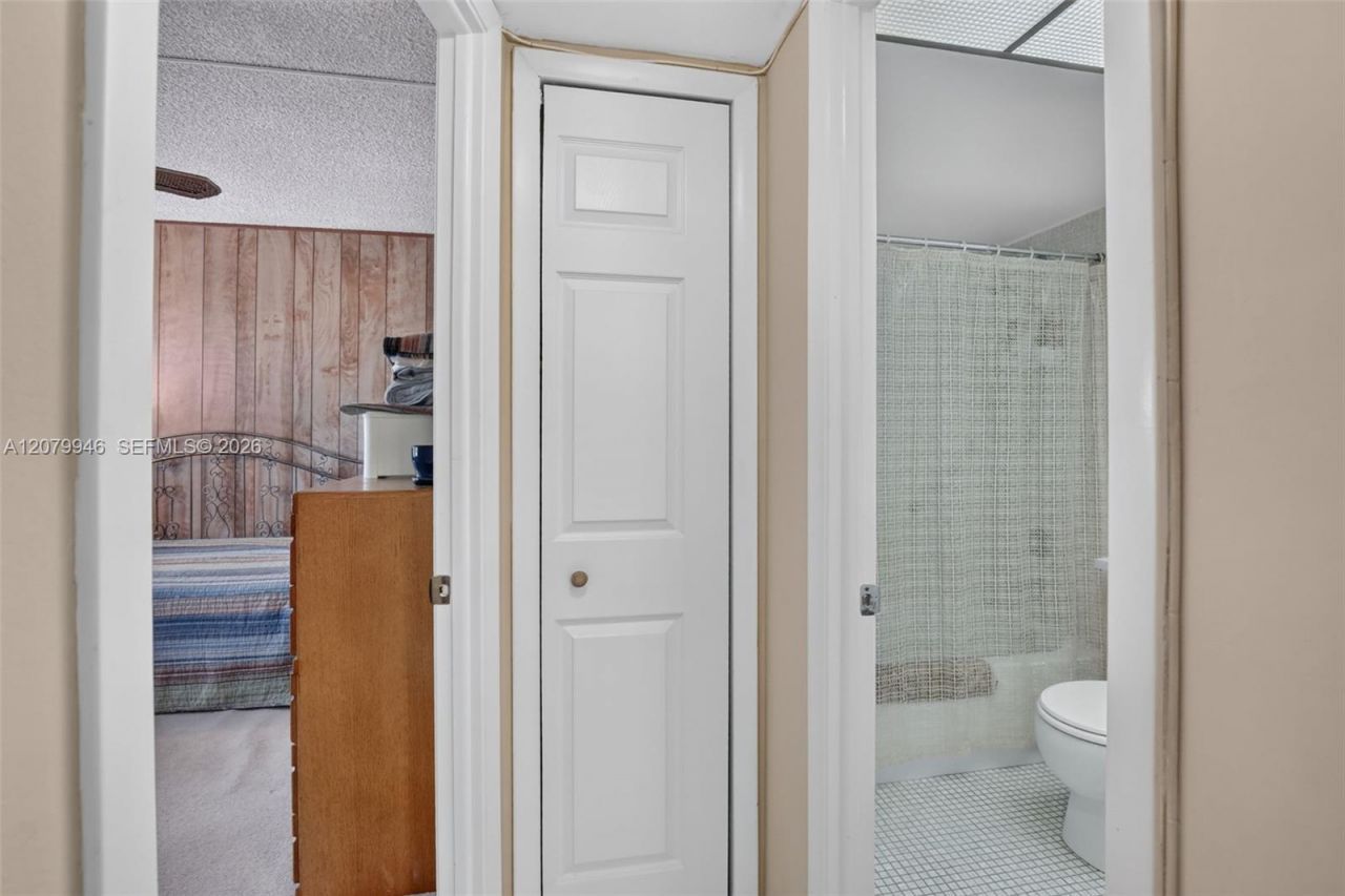 9261 Sunrise Lakes Blvd , Unit 203, Sunrise, FL 33322 Photo